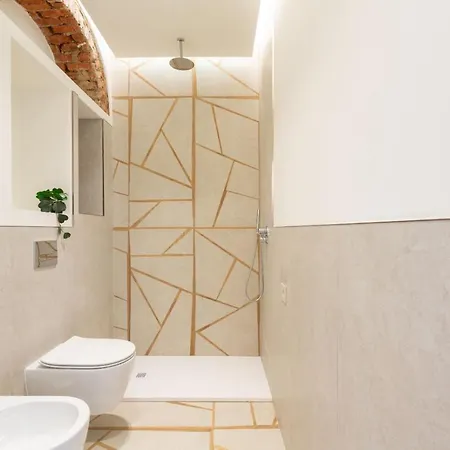 Nd4 -loreto - Duomo- Minimal House מילאנו