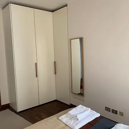 Famigliare Apartment Milan