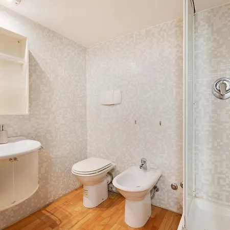 Guesthost - Sant'ambrogio Design