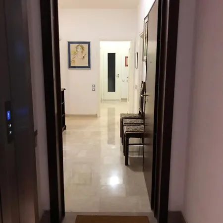Casa Signorile Anni 70 Mediolan