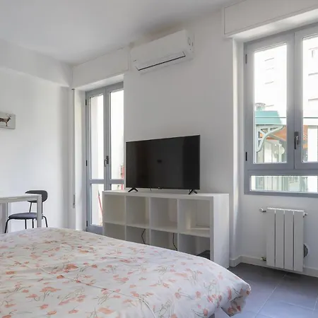 20mins From Duomo - Renovated Apt Near City Center Apartment Milan