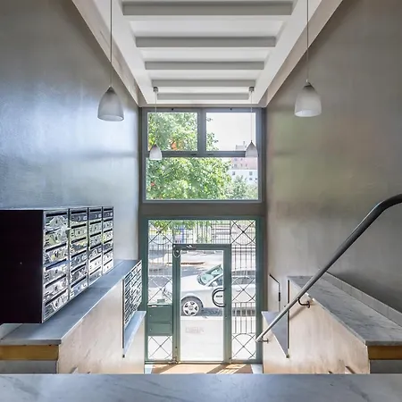 20mins From Duomo - Renovated Apt Near City Center