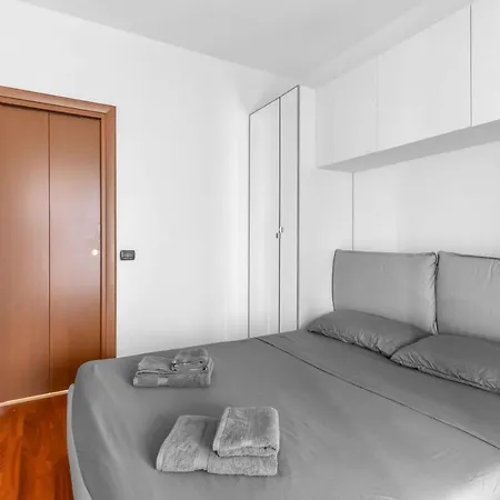 Exclusive With Terrace Milán