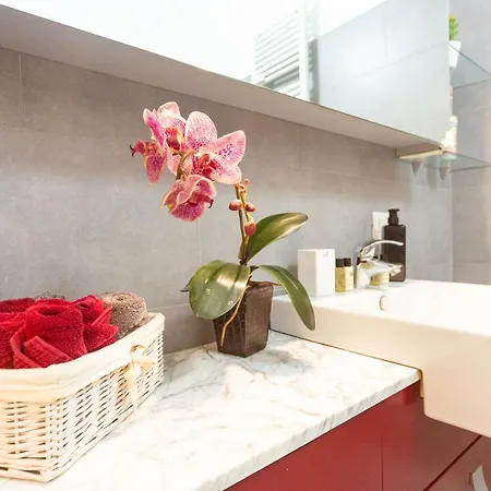 Appartamento Duomo-navigli Design Family Free Wifi Milano