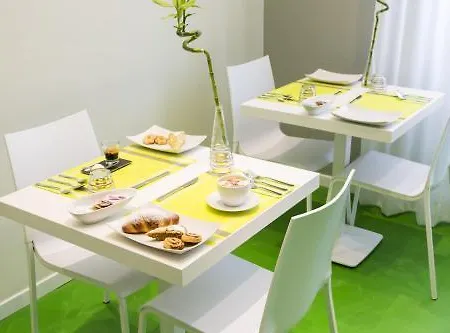 Navigliotel 19 - & Milánó