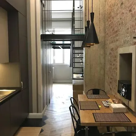 Dezza Loft *