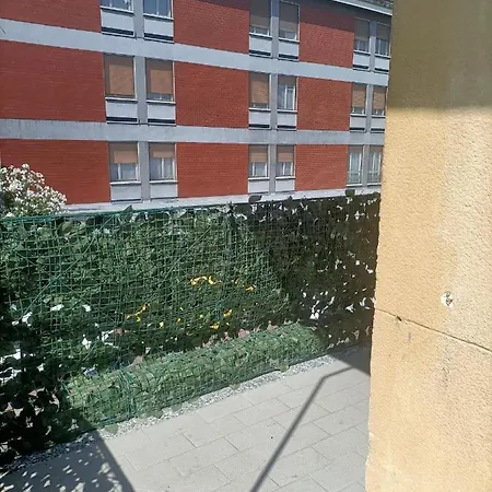 Parea House 3 Lägenhet