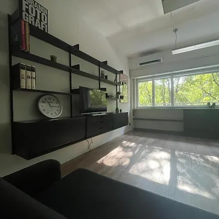 Stylish Loft In Mi-cofiera-citylife 아파트 *