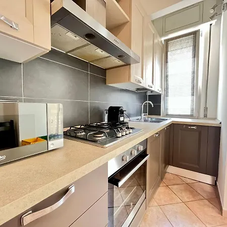 Kibilu - Piazzale Archinto 1 - Stazione Garibaldi - Zona Isola * Milano