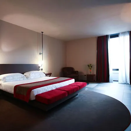 Ih Ambasciatori 4*