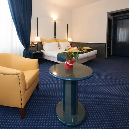 Ih Ambasciatori Hotel
