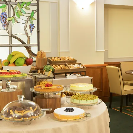 Starhotels Business Palace