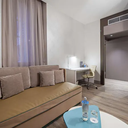 Hotel Nh Touring 4*