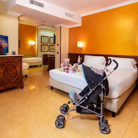 Hotell Galles 4*