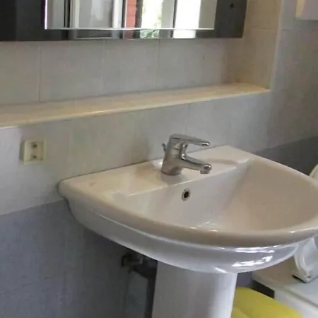 Ambra * Μιλάνο