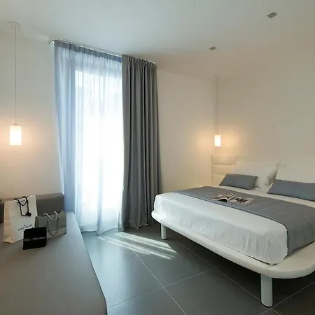 Hotel Gatto Bianco Mia 2*