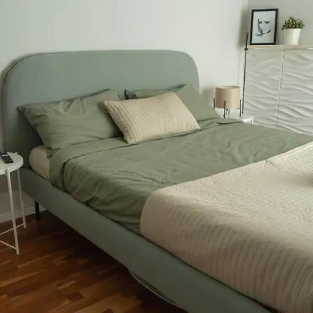 Singola Con Ac, Tv, Wi-fi E Cucina Appartamento *