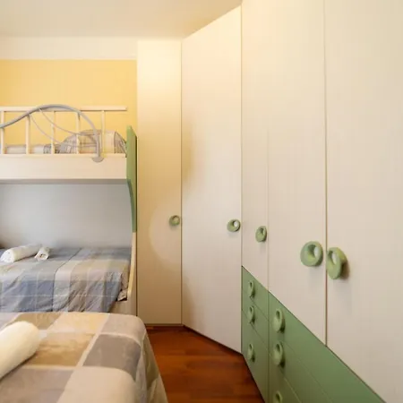 Stazione Centrale-centro, Spazioso E Elegante Apt Apartamento