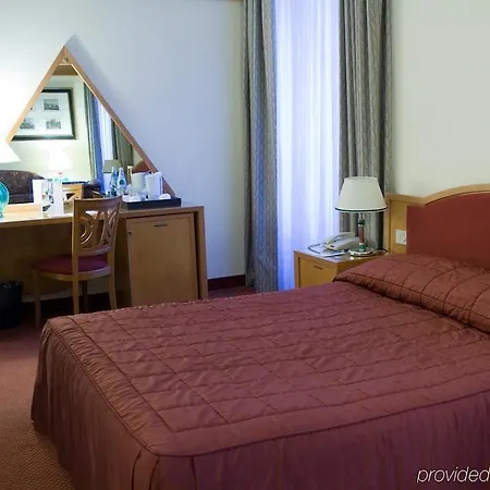 Nh Touring Hotel
