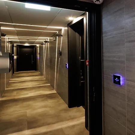 The Corner Duomo Hotel 4*