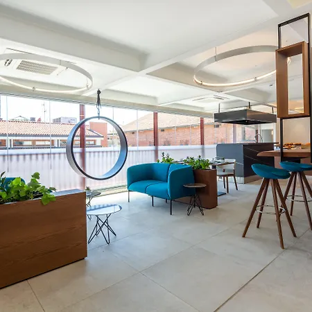 호텔 The Corner Duomo 4*