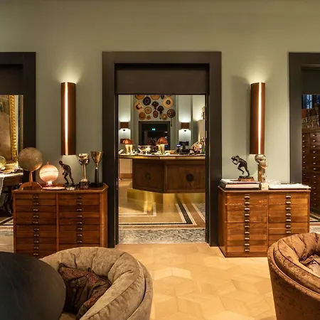 Palazzo Touring Club Milan, A Radisson Collection 5* Milánó