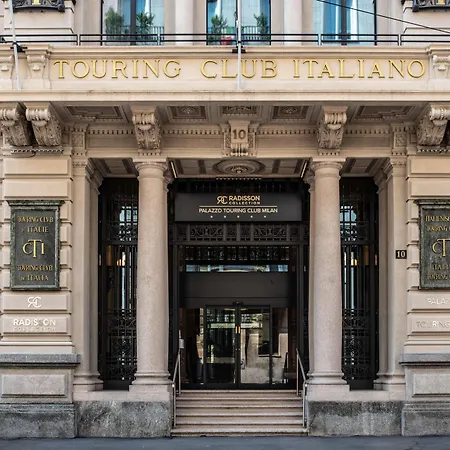 Szálloda Radisson Collection Hotel, Palazzo Touring Club Milánó
