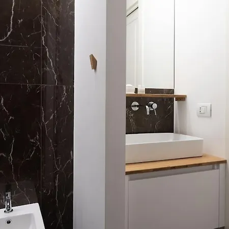 Apartment Youhosty - Doria24 Milan