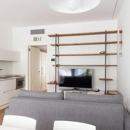 Appartamento Youhosty - Doria24 *