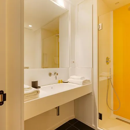 Apartamento Guesthost - Tiny Near Station *