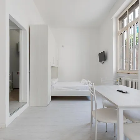 Guesthost - Cosy 25 Sqm Niguarda District * Milan