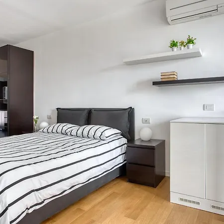 Just Urban - Luminoso Duplex Con Terrazzo 10 Min Porta Romana דירה