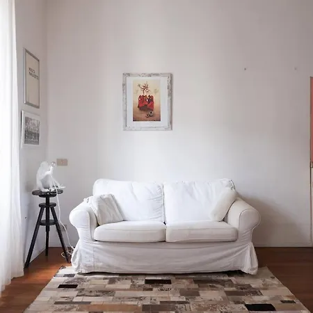 Apartment Bohemien Nel Cuore Di Chinatown Milan