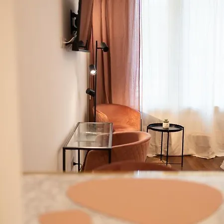 Amalia's House, Cozy In Brera Lägenhet