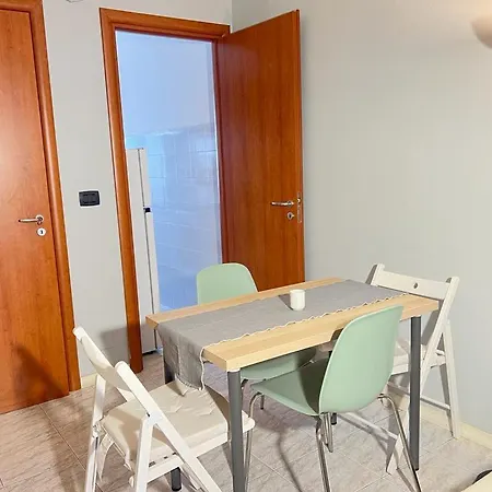 Cozy Flat In Porta Romana 米兰