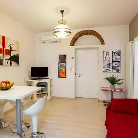 Happy - Naviglio Grande * Milano