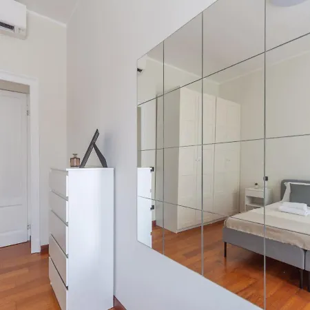 Lägenhet The Rent - Spacious Two-bedroom In Porta Romana Milano