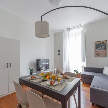 Appartement The Rent - Spacious Two-bedroom In Porta Romana *