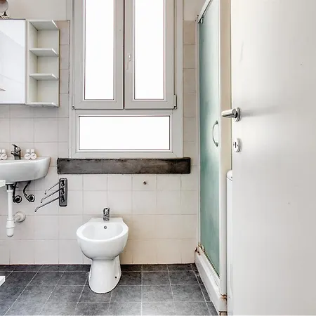 Mauri Galleria Vibrant Apt Near The Duomo