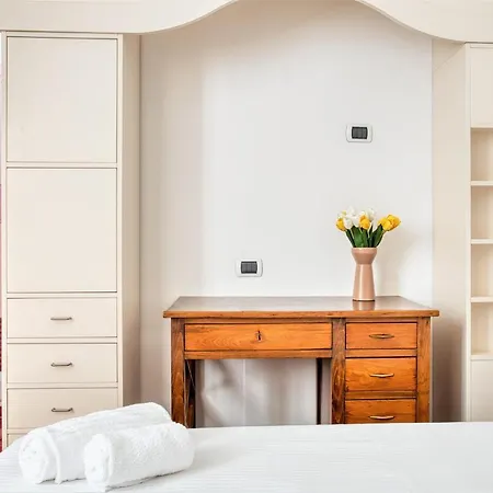 Apartament Joivy Trendy Near Sforzesco Castle Mediolan