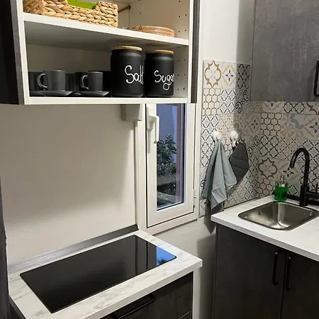 Apartament Stylish 3 Km Away From Duomo - Netflix, Wi-fi, All Comforts Included Mediolan