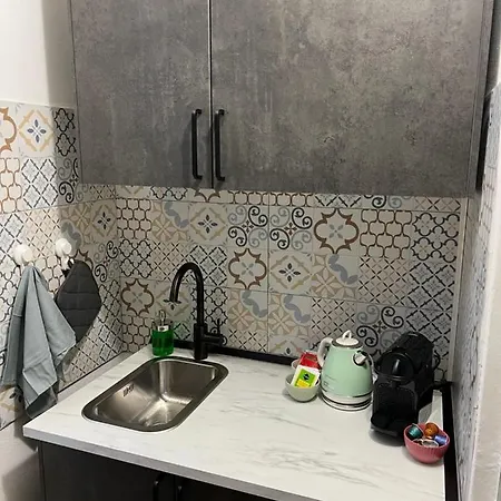 Stylish 3 Km Away From Duomo - Netflix, Wi-fi, All Comforts Included Apartment