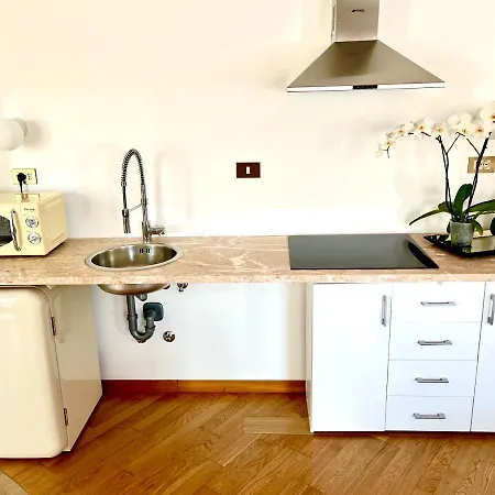 Daire Imperial Terrace Milano