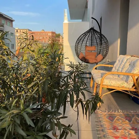 Mowgli House - Luxury Milan