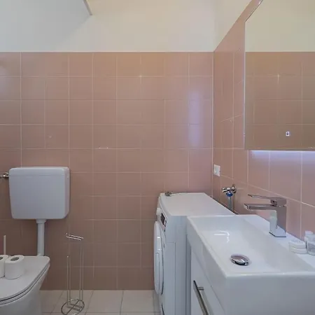 Apartmán Youhosty - Accademia 53 Quinto