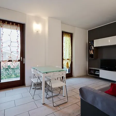 Xenia - New And Bright Urban Housing *