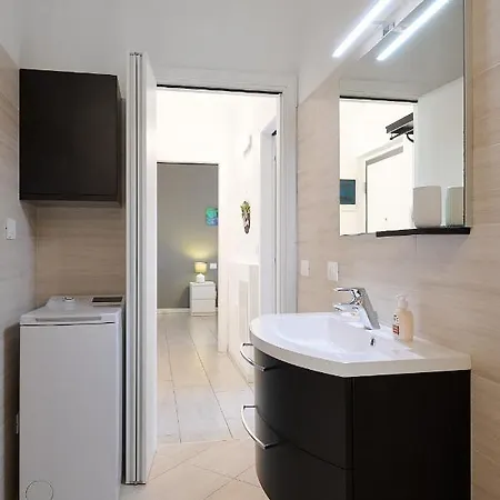 Apartmán Xenia - New And Bright Urban Housing *