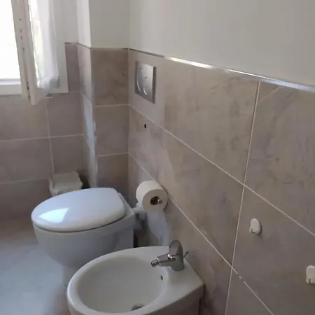 Bilocale Metro Argonne 밀라노