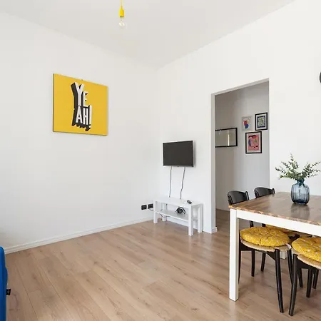 Udine M2 Subway Balcony Apt Apartamento