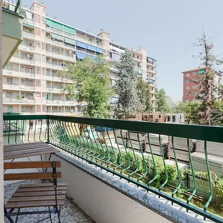 Apartamento Udine M2 Subway Balcony Apt Milán